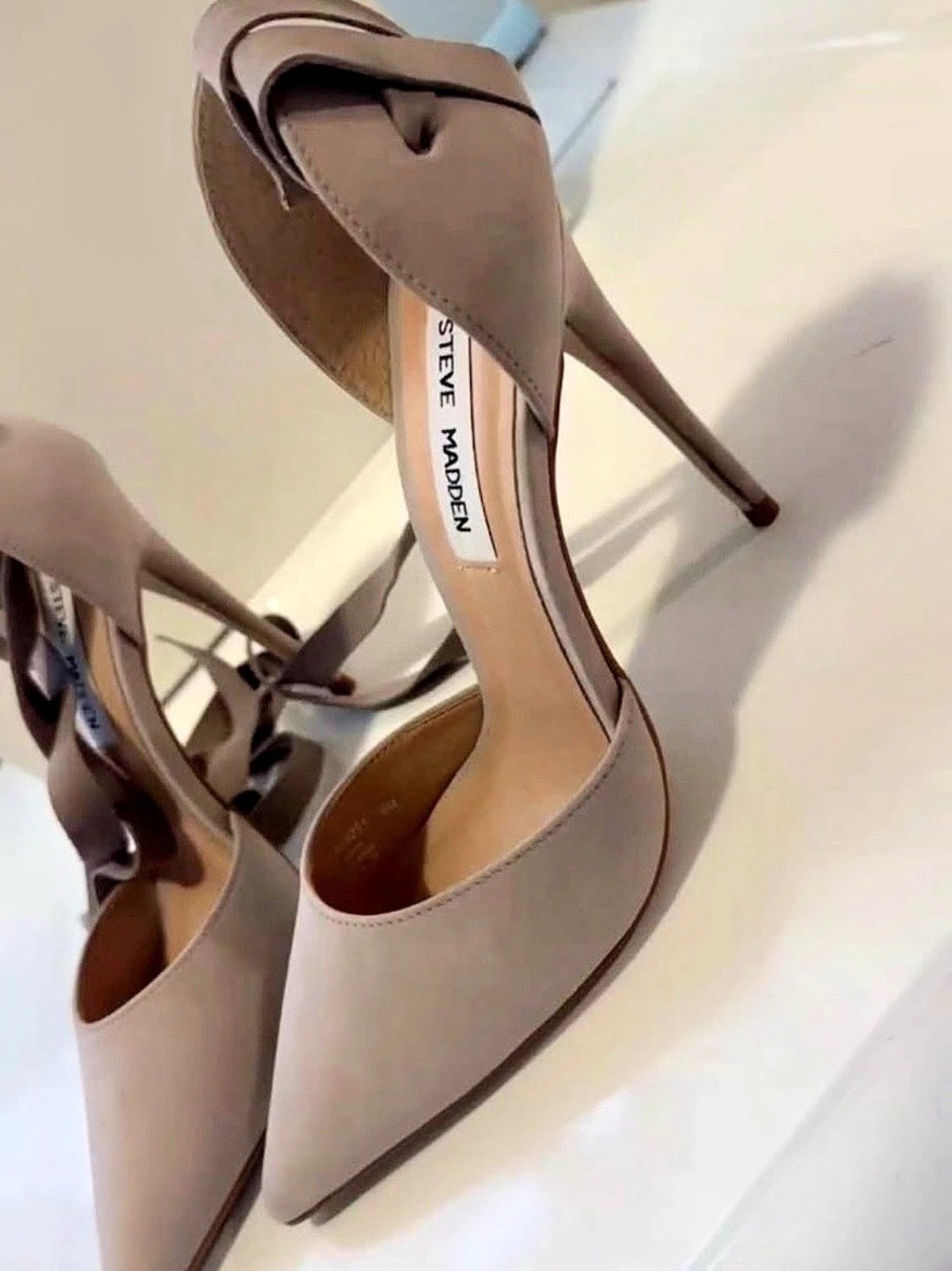 Steve Madden Pointed Toe Strappy Heels in Brown